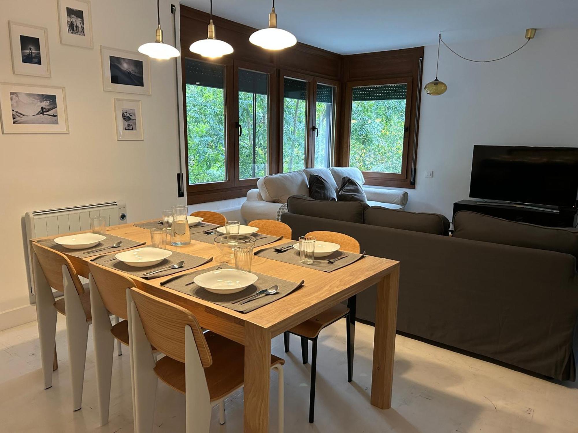 Tuca - Piso De 3 Habitaciones En Betren-Vielha Con Garaje Luaran gambar